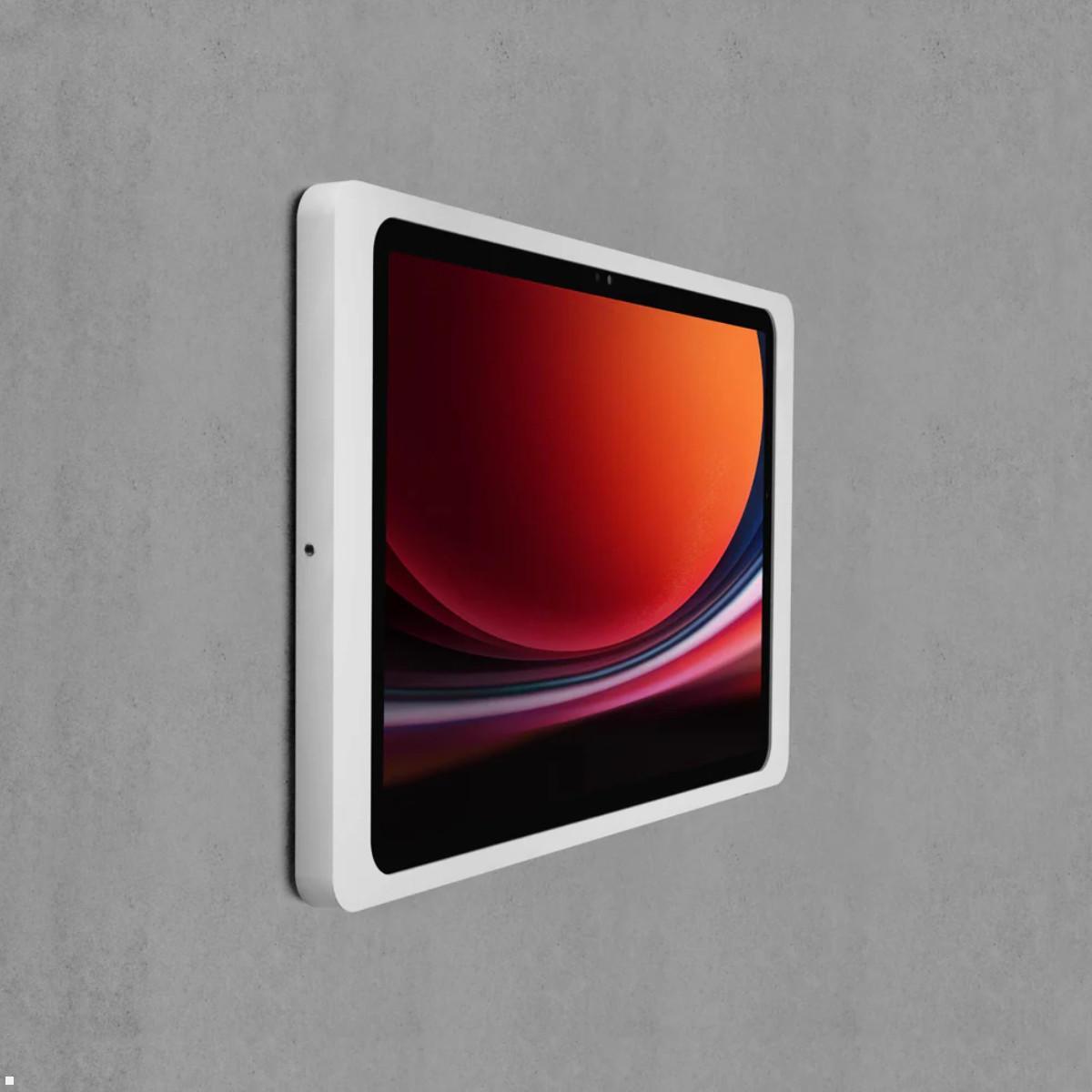 Displine Companion Wall 2.0 Wandhalter für Samsung Tab A9+ 11.0, weiß, Anwendungsbeispiel